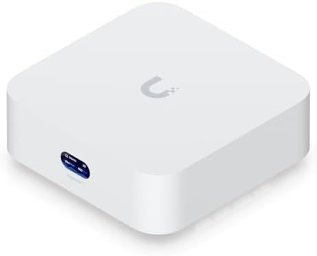 Side profile of the ultra compact UniFi Express 7 Wi-Fi 7 gateway for modern home networking.