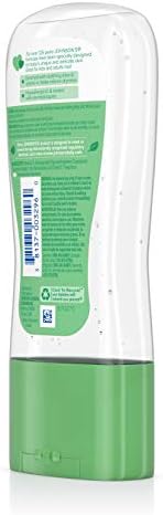 Johnson's Baby Gel Oil for skin hydration lifestyle shot