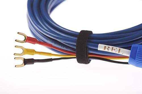 Full length view of 10 meter Bassline Blue cable