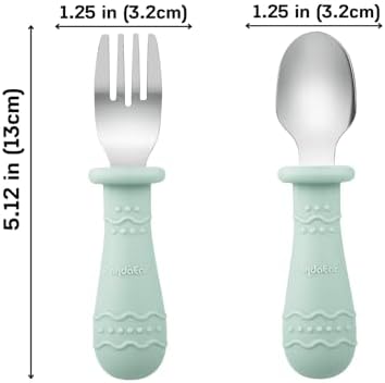 Close up of BPA-free silicone material texture on PandaEar plate