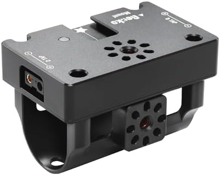LANZYKU camera accessory power distribution hub displaying the 40W USB-C power delivery connection port
