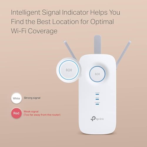 TP-Link AC1900 signal booster display packaging detailing the twenty-eight hundred square feet coverage specifications