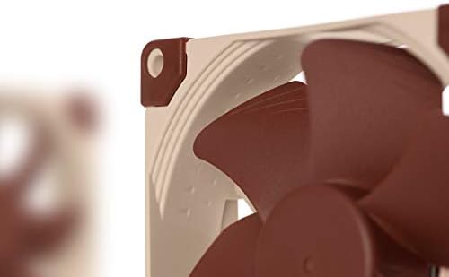 Noctua premium desktop fan retail packaging showcasing complete low-noise adapter and extension cable accessories.