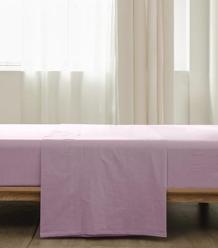 Soft and breathable pure cotton fabric texture of the MooMee light purple top sheet.