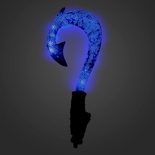Maui fish hook blade with motion activated light effects
