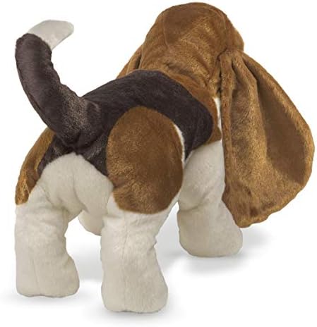 Detailed close up of the expressive face and sad eyes on the Folkmanis Basset Hound puppet