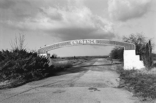 Lee Friedlander: Signs - Image 7