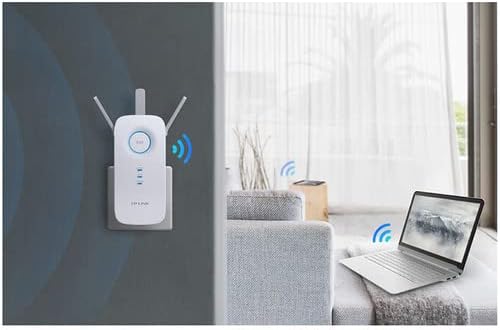 Tp-Link Ac1750 signal booster with three external antennas