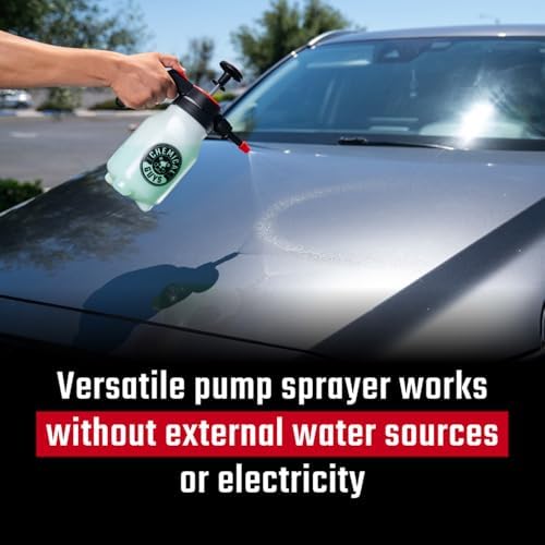 Chemical Guys ACC503 hand pump sprayer close up adjustable nozzle mechanism