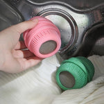 Durable green household substitute laundry ball for reducing clothing wrinkles
