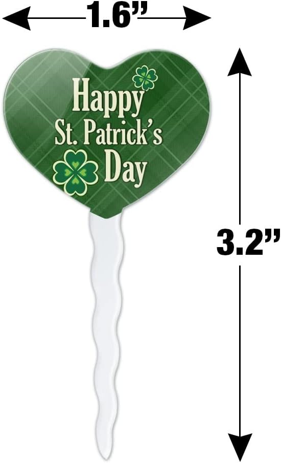 Graphics and More St. Patrick Day party decoration set packaging view