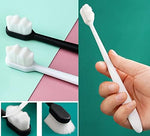 VOVEWAN toothbrush packaging layout displaying all included units ready for travel.