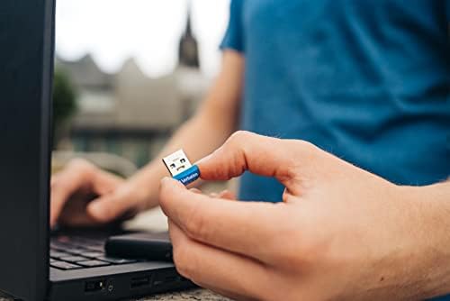 Verbatim USB 3.2 Gen 1 nano pen drive packaging showing authentic product information.