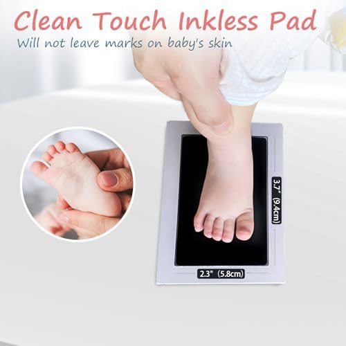 Dog paw print being captured cleanly using the tubuui inkless pad