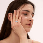 Close-up detail of the hand-polished 925 silver beads on the open anti-stress ring.