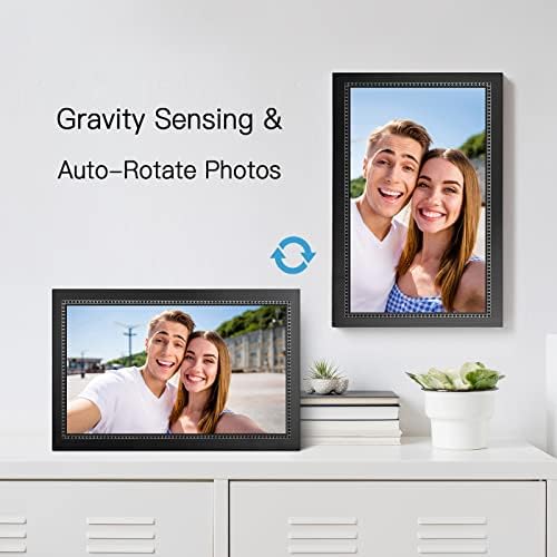Family sharing photos remotely to the Humblestead smart frame via mobile application