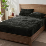 Full Bedelite luxury velvet sheet set including two pillowcases