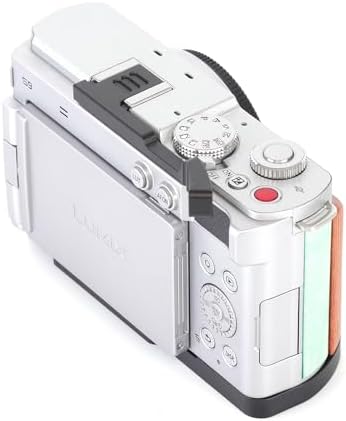 Full product view of the black 8-gram camera finger grip accessory tailored for ergonomic one-handed photography.