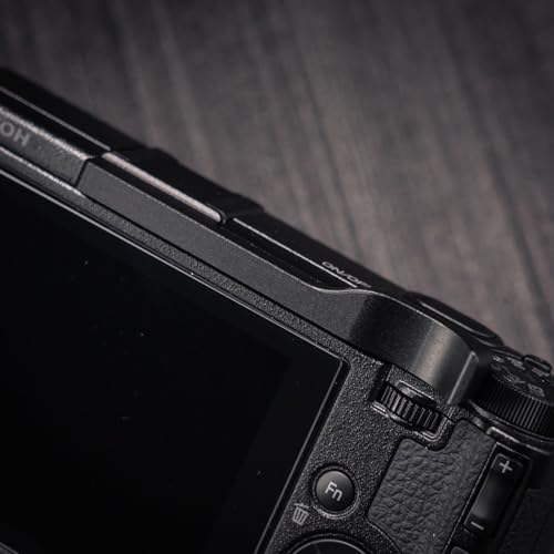 Product packaging display of the authentic Iborrys camera hot shoe accessory for street photographers.