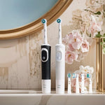 Comparison of fresh blue indicator bristles versus faded bristles for replacement timing