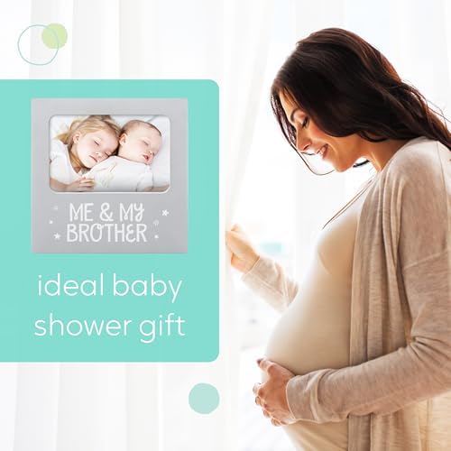 Tiny Ideas baby shower gift frame showing a horizontal four by six inch photo opening.
