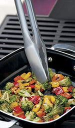 Weber barbecue tool set packaging and product presentation
