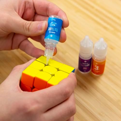 Silicone based puzzle oil bottles for faster turning performance