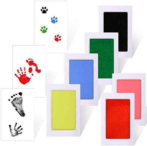 Detailed puppy paw print captured perfectly on a white paperboard card