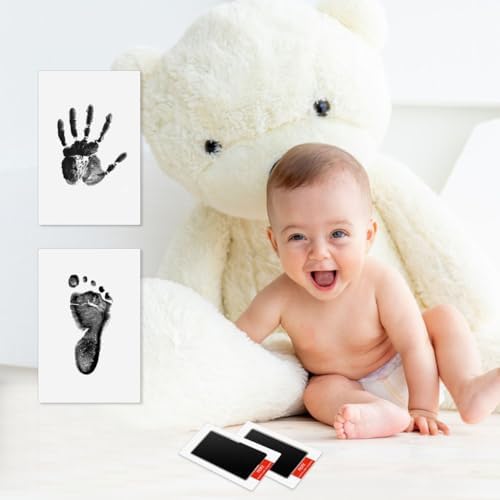 Detailed black dog paw print captured clearly on the premium family memory gift imprint card.