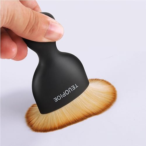 Ergonomic brown polypropylene handle of car detailing brush dusting tool