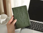 Interior microfiber lining of Pibibroty Kindle case