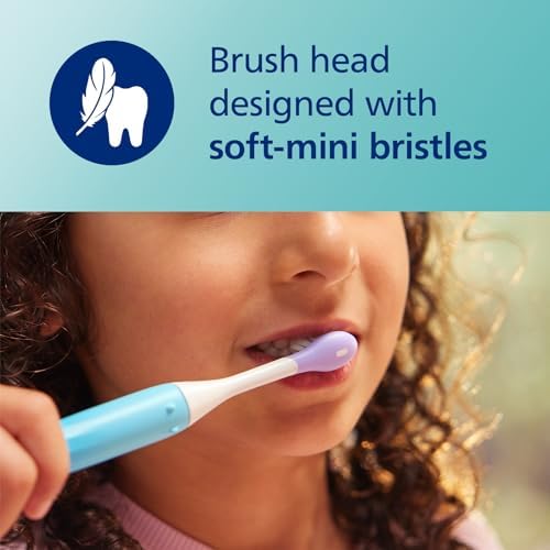 Close up of soft mini bristles and rubber backing on Philips One kids brush head