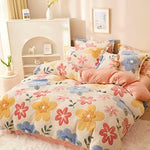 Packaging presentation of the LMONMOO ultra soft pink duvet cover twin size showing the neat folding