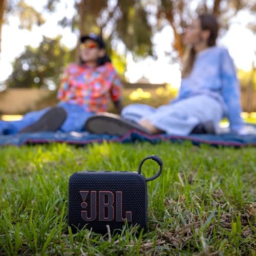 Side profile of JBL Go 4 waterproof speaker
