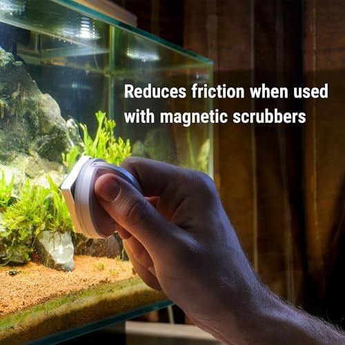 Aquarium glass cleaner spray that repels fingerprints and water spots.