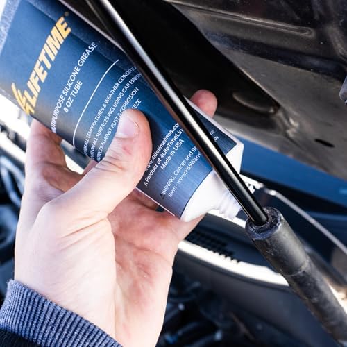 Close up of 4LifetimeLines silicone grease tube nozzle and branding