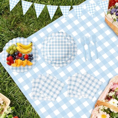 Detailed view of 7 inch dessert plates and napkins