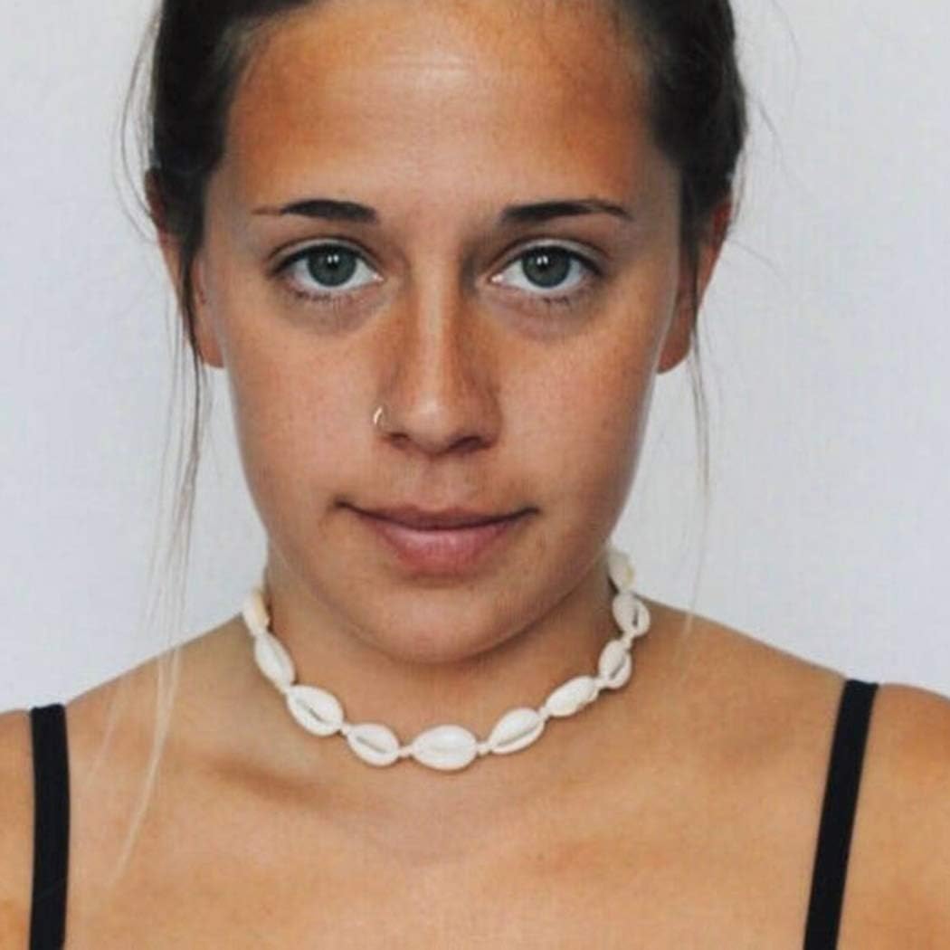 Handmade shell necklace package contents overview