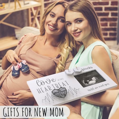 Eurset ultrasound photo holder showcasing the handmade cotton string art heart details