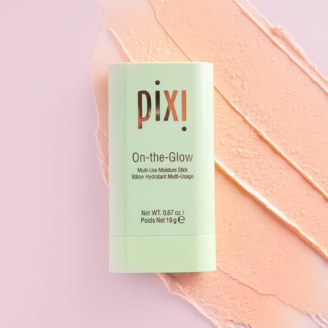Texture swatch of Pixi On The Glow colorless balm