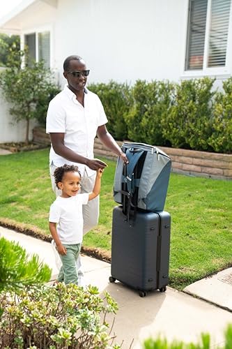 Wayb Pico Carry Bag lifestyle travel usage