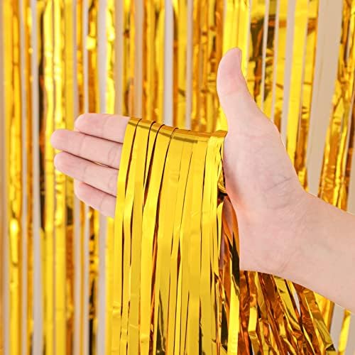 Voircoloria golden metallic photo booth backdrop panels close up texture.