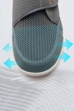 Close up of the non slip rubber outsole on youyun elderly walking shoes.
