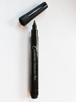 Close up of Dri Mark currency detector pen tip and barrel design