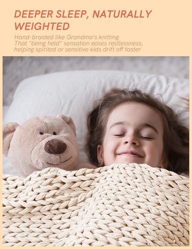 Close up details of the filler free cotton yarn on the YnM sensory blanket