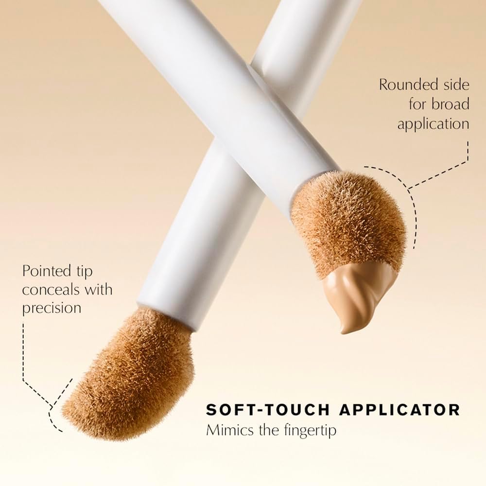 Estée Lauder Vitamin C skincare hybrid concealer tube close up