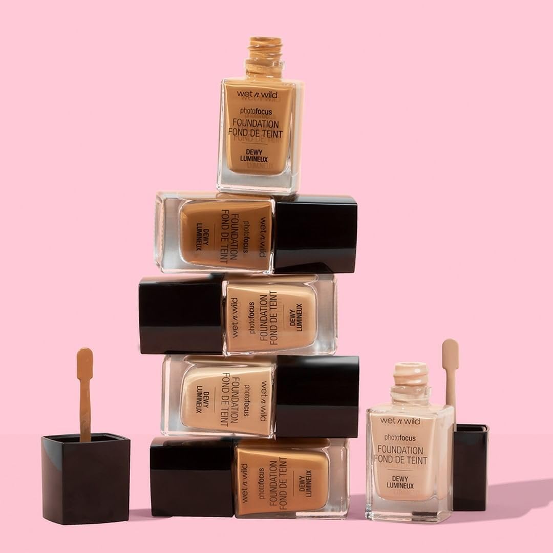 wet n wild Photo Focus Dewy Foundation Golden Beige - Image 9
