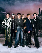 DREAMUS K-pop music release displaying the included collectible selfie photocard and unit photocard