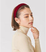 Lvyeer fashion headband worn by model