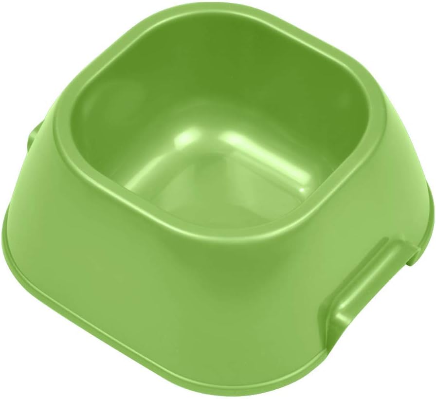 Van Ness 20 ounce plastic pet dish showing wide no tip base